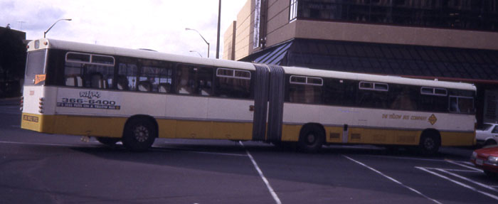 Yellow Bus MAN SG220 Hawke 2008